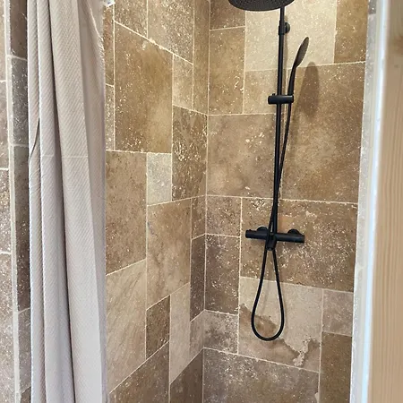 아파트 Victor Hugo - Petit Cocon Au Calme - 2eme Etage 오슈